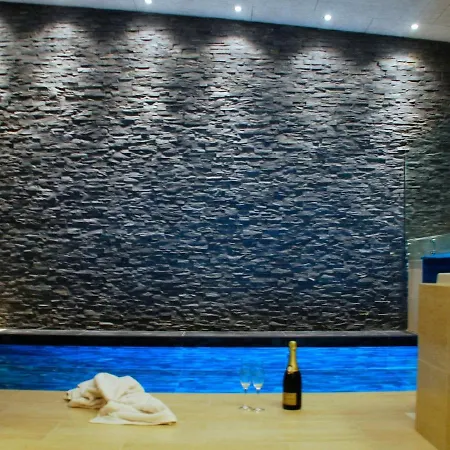 18 Person In Lokken-by Traum לוקן